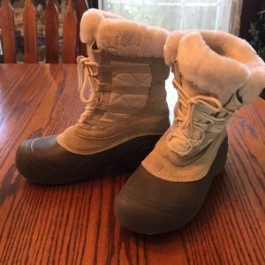 Columbia boots women’s size 8